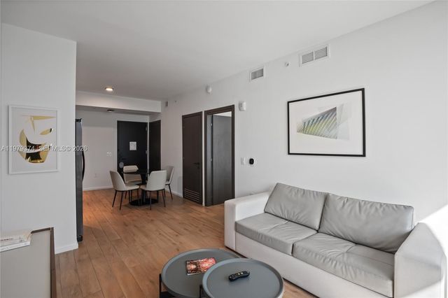 398 NE 5th St 4410, Miami, FL 33132