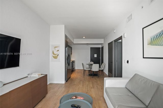 398 NE 5th St 4410, Miami, FL 33132