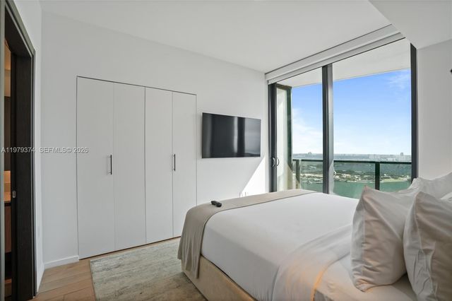 398 NE 5th St 4410, Miami, FL 33132