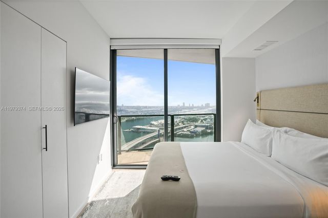 398 NE 5th St 4410, Miami, FL 33132