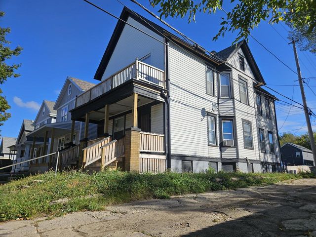 2118 N 24th PLACE #2120, Milwaukee, WI 53205