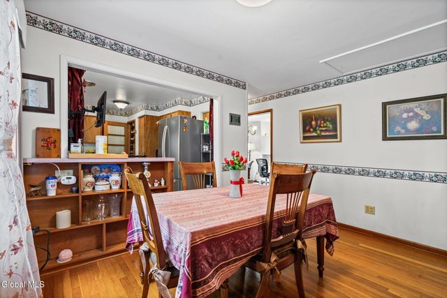 15 Southern Drive, Colonie, NY 12110