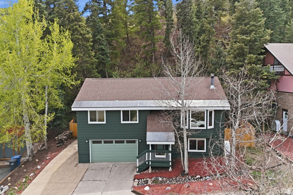 Image 1 of property listing at 575 ASPEN DR, Park City, UT 84098