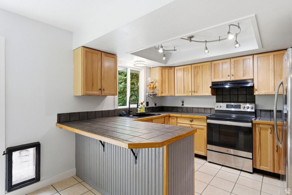 Image 11 of property listing at 575 ASPEN DR, Park City, UT 84098