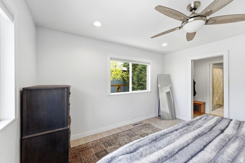 Image 15 of property listing at 575 ASPEN DR, Park City, UT 84098