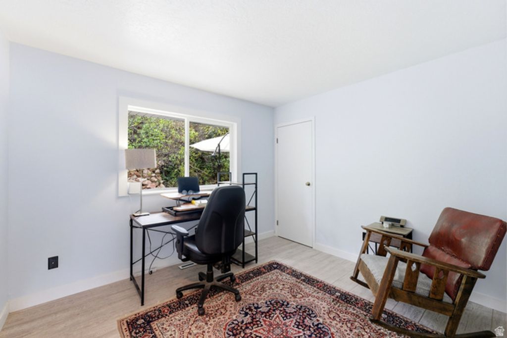 Image 18 of property listing at 575 ASPEN DR, Park City, UT 84098