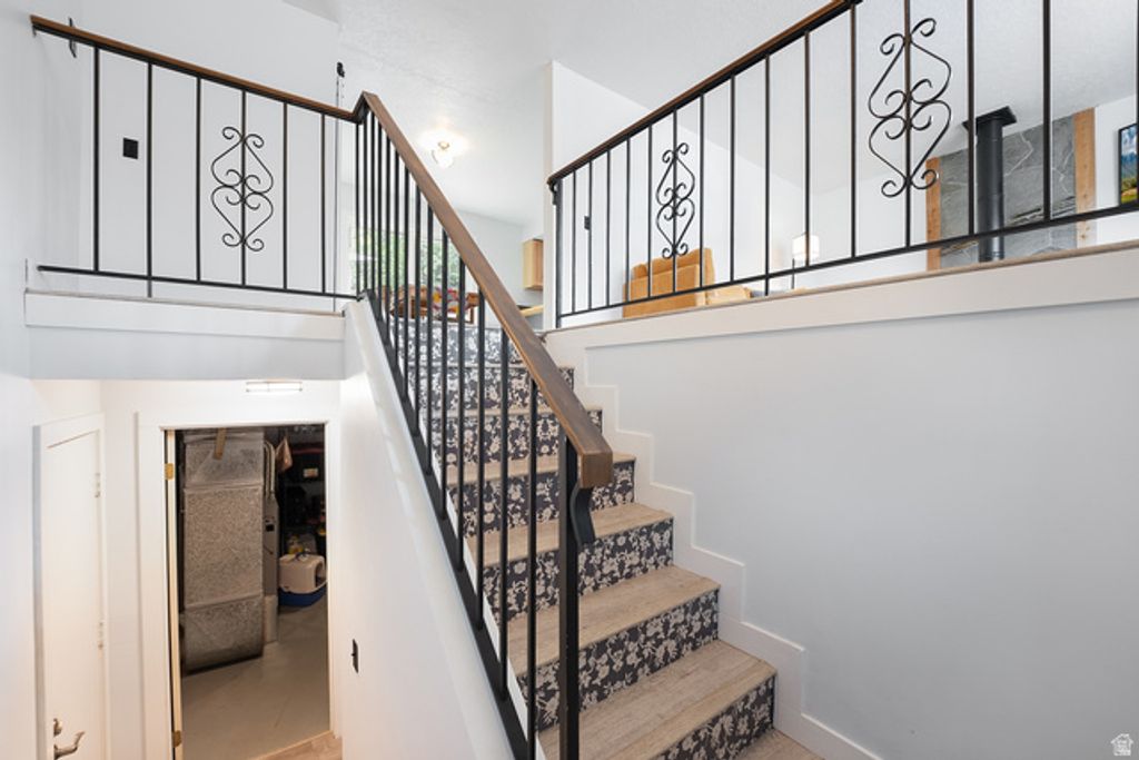 Image 20 of property listing at 575 ASPEN DR, Park City, UT 84098