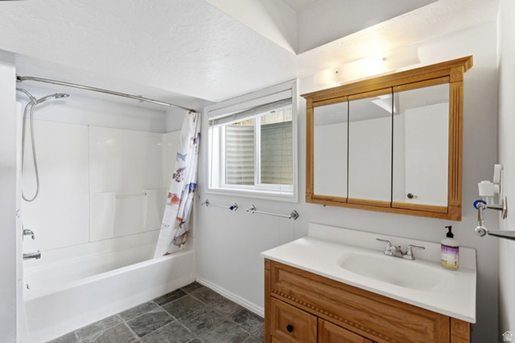 Image 24 of property listing at 575 ASPEN DR, Park City, UT 84098