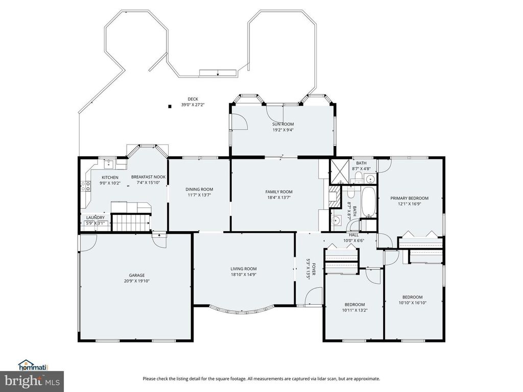 Image 41 of property listing at 3045 ROUND HILL RD, York, PA 17402
