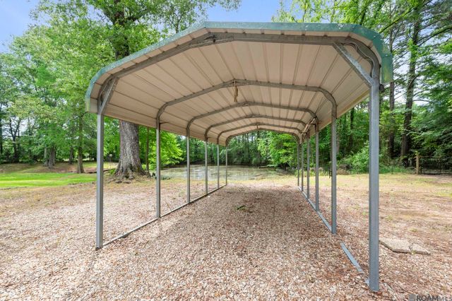 11110 N Wakefield Dr, St Francisville, LA 70775
