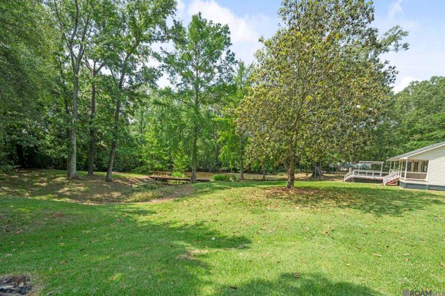 11110 N Wakefield Dr, St Francisville, LA 70775