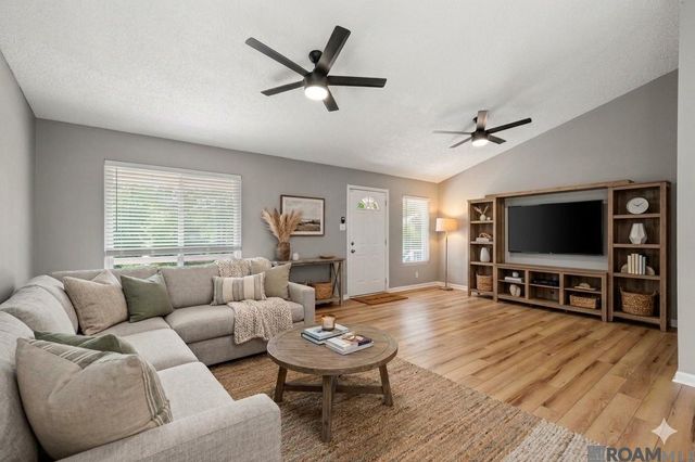 11110 N Wakefield Dr, St Francisville, LA 70775