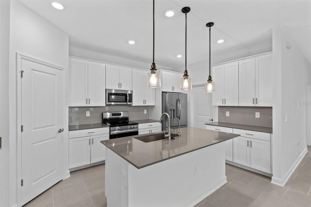 1874 FLOURISH AVENUE, Kissimmee, FL 34744