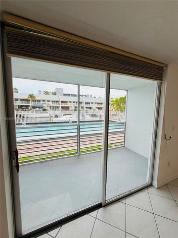 3550 NE 169 St. Apt.F.112, North Miami Beach, FL 33160