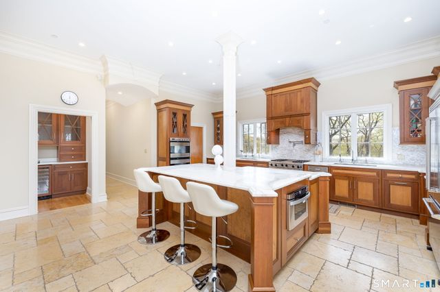 40 Parsons Way, Avon, CT 06001