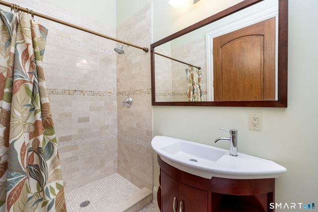 40 Parsons Way, Avon, CT 06001