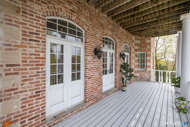 40 Parsons Way, Avon, CT 06001