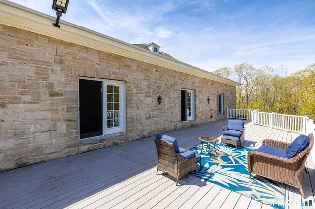 40 Parsons Way, Avon, CT 06001