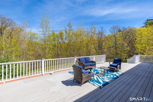 40 Parsons Way, Avon, CT 06001