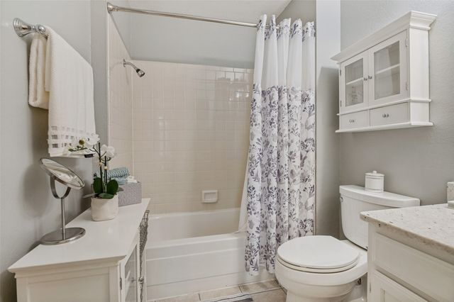22 Abbey Road, Euless, TX 76039