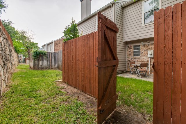 22 Abbey Road, Euless, TX 76039