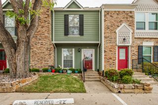 22 Abbey Road, Euless, TX 76039