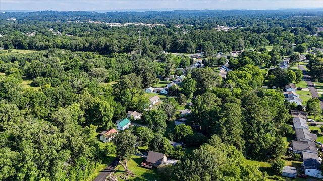 199 Vero Beach Avenue, Rossville, GA 30741