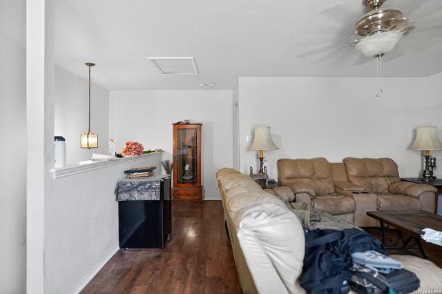 2338 Baxter, San Antonio, TX 78245