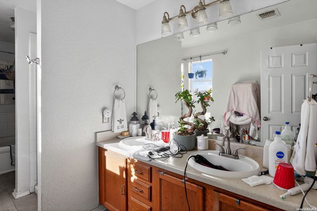 2338 Baxter, San Antonio, TX 78245