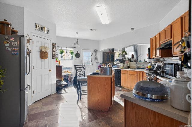 2338 Baxter, San Antonio, TX 78245