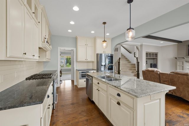 14530 Sandstone Drive, Fort Wayne, IN 46814