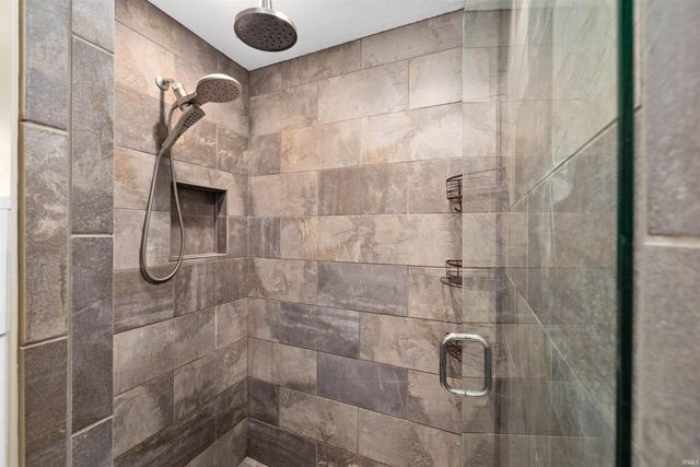 14530 Sandstone Drive, Fort Wayne, IN 46814