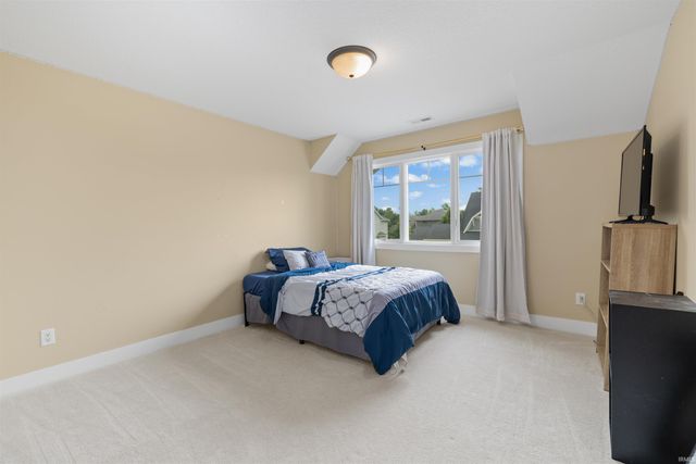 14530 Sandstone Drive, Fort Wayne, IN 46814