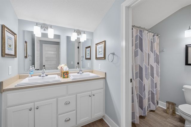 14530 Sandstone Drive, Fort Wayne, IN 46814