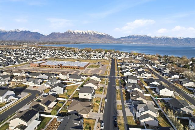 66 E SCHOOL HOUSE RD, Saratoga Springs, UT 84045