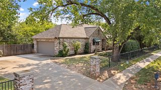 11304 Springhollow Road 17, Oklahoma City, OK 73120