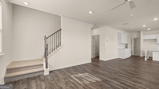 201 Sandy Oak Drive, Loganville, GA 30052