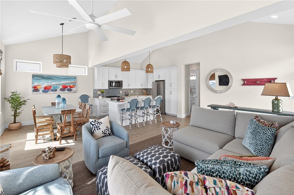 110 Porto Villageo Dr, Port Aransas, TX 78373 — photo 4