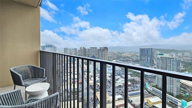 987 Queen Street 4015, Honolulu, HI 96814