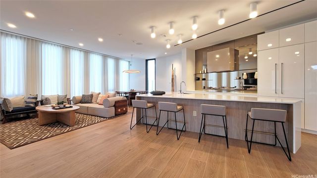987 Queen Street 4015, Honolulu, HI 96814
