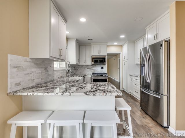 800 Luker Lane, Sapulpa, OK 74066