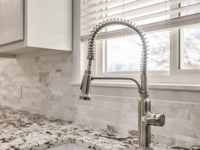 800 Luker Lane, Sapulpa, OK 74066