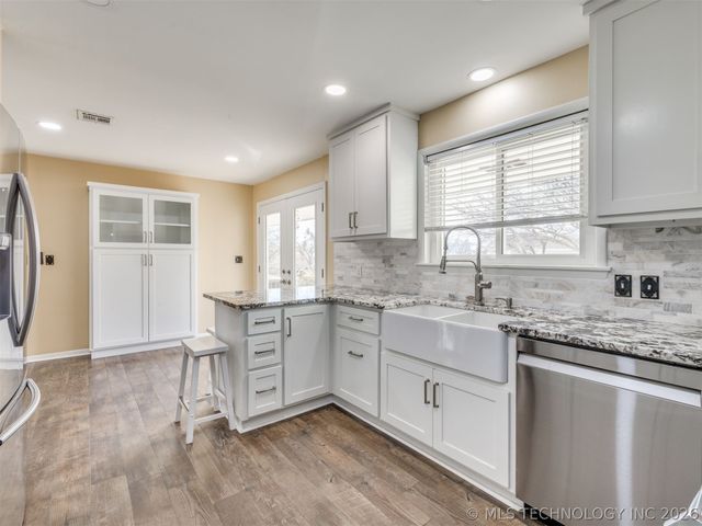 800 Luker Lane, Sapulpa, OK 74066