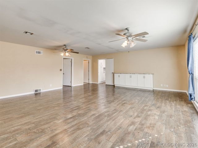 800 Luker Lane, Sapulpa, OK 74066