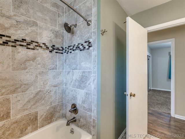 800 Luker Lane, Sapulpa, OK 74066