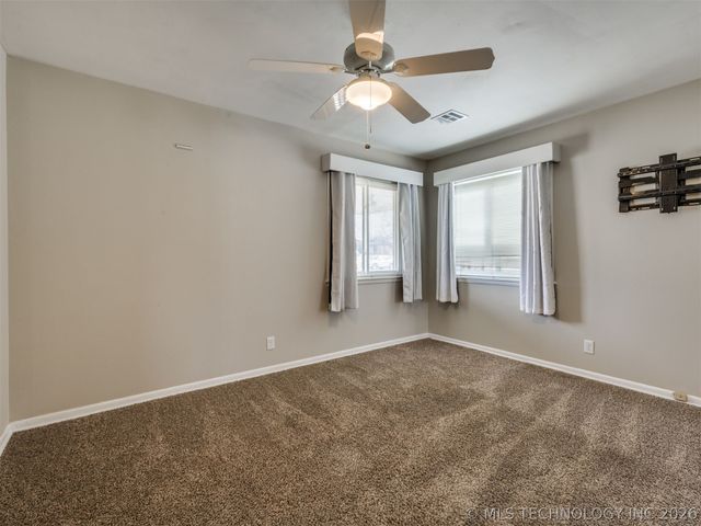 800 Luker Lane, Sapulpa, OK 74066