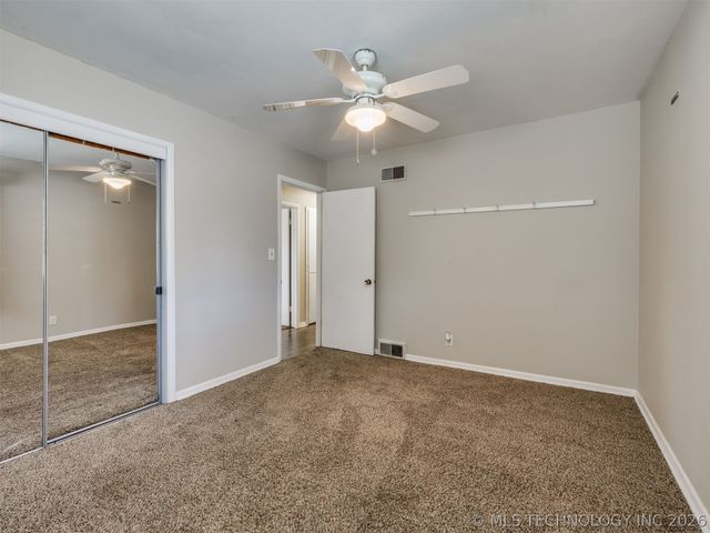 800 Luker Lane, Sapulpa, OK 74066