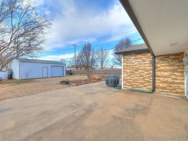 800 Luker Lane, Sapulpa, OK 74066
