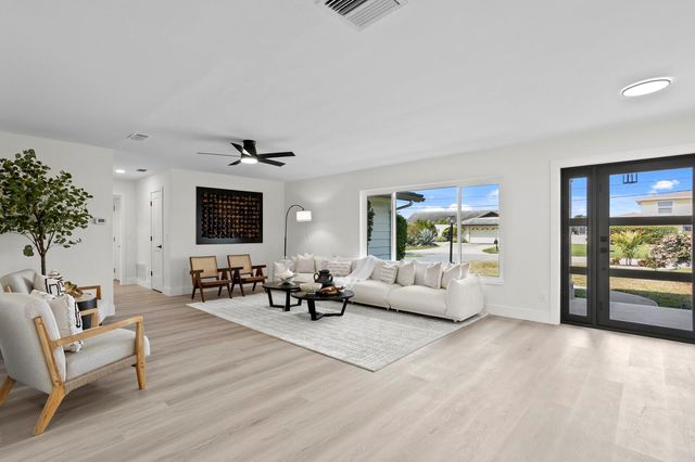 109 POINCIANA LANE, Largo, FL 33770