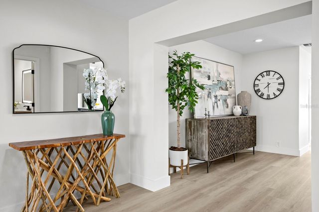 109 POINCIANA LANE, Largo, FL 33770